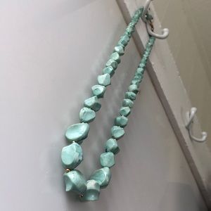 1950s Mint Swirl Beaded Necklace